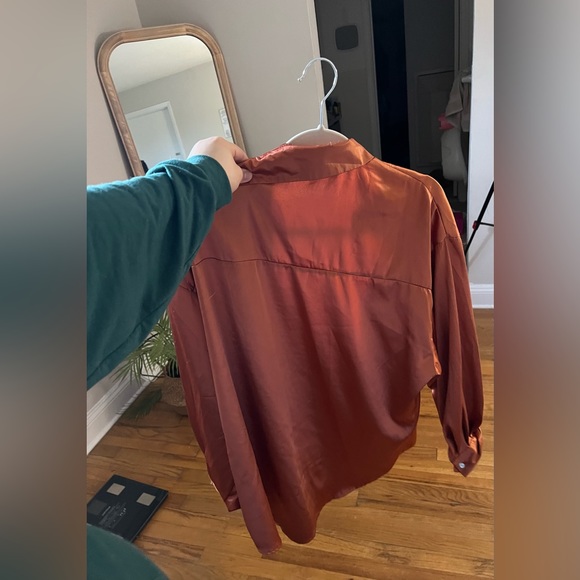 Sexy SATIN oversized shirt - Picture 2 of 2